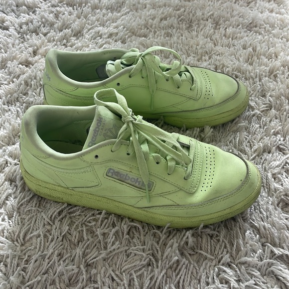 REEBOK | Aritzia Exclusive Collab - Reebok Club C 85 Neon Sneakers - Picture 3 of 9
